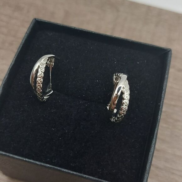 Platinum Plated Criss Cross 925 Sterling Silver Huggies Earrings - Picture 3 of 11